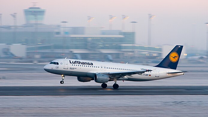 Lufthansa Airbus A320-211 at dawn.