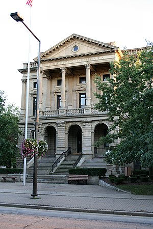 Old county building in Elyria