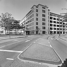 De Witte Dame gezien vanaf het Clausplein