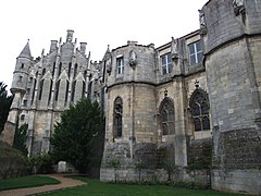 Tour Maubergeon et Grande salle, Palais comtal de Poitiers (1388-1416).