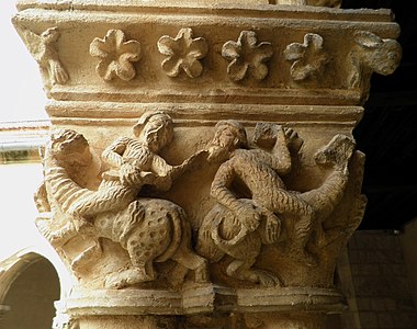 Cloister's capital (Claustro, capitel)