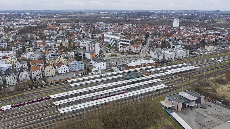 File:Rostock main station.jpg