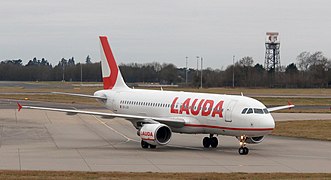 Airbus A320-200 (dioperasikan oleh Lauda Europe)