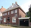 Woonhuis met traditionalistische vormen[1]