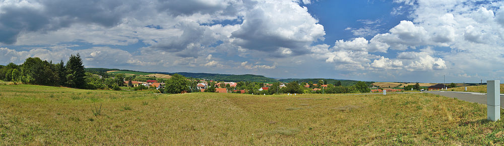 Panorama obce od jihu