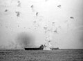 Tàu sân bay Enterprise sau khi bị Kamikaze đánh trúng ngày 14 tháng 5 năm 1945.