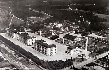 Flygbild från 1930-talet över kasernetablissementet vid Fältjägargränd.