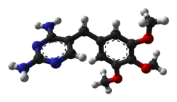 Model molekul trimetoprim dari Bola-dan-tongkat