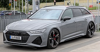 Audi RS6 Avant C8 - left front view