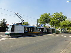 26 juillet 2012 Motrice Breda VLC sur la ligne R à la station La Marque.