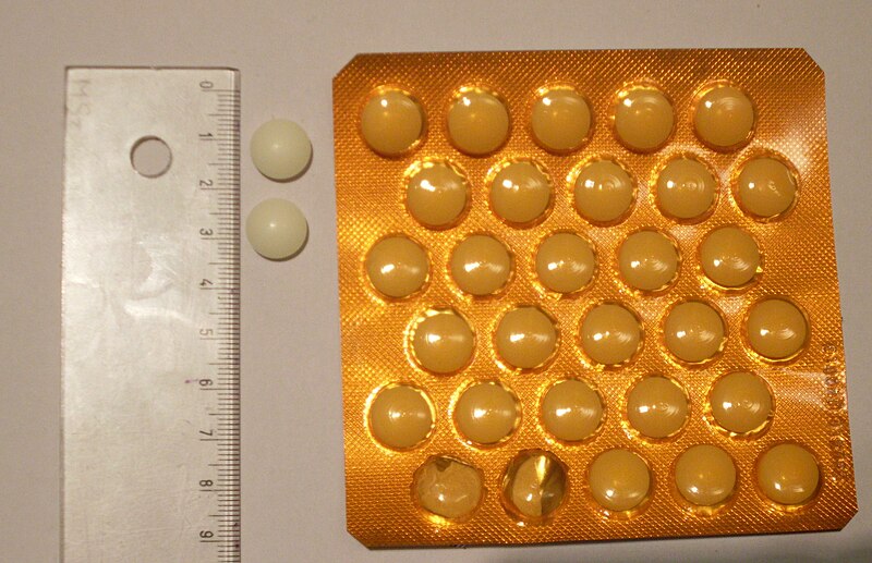 File:Polish Pernazinum (perazine) tablets, 100 mg.jpg