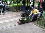 Gegenüberliegendes Gartenbahngelände gleich am Lößnitzbach