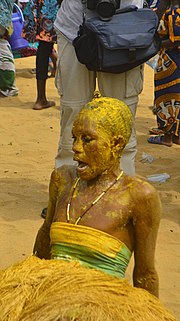 Thumbnail for File:Manifestation et danse du vodoun SAKPATA a l'occassion du 10 janvier 2020 au Bénin 01.jpg