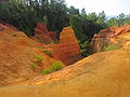 Ocra di Roussillon (Fr). L'ocra è un misto di ossidi e idrossidi di ferro.