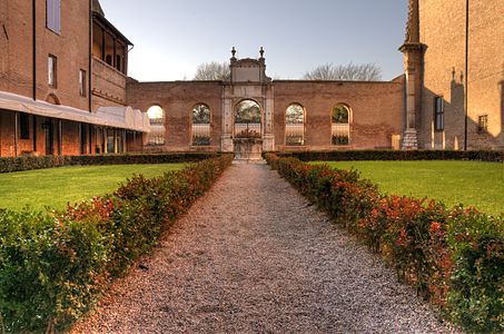 La cour intérieure du palais.