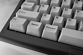 Unicomp Model M exchange key caps for an Apple keyboard layout: Option and Command key