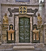 Puerta Santa de la Catedral de Santiago de Compostela.jpg