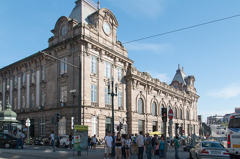 File:Porto-Estação de São Bento-20140909.jpg