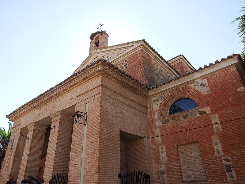 File:Iglesia de Nuestra Señora de la Asunción, Abenójar 01.jpg