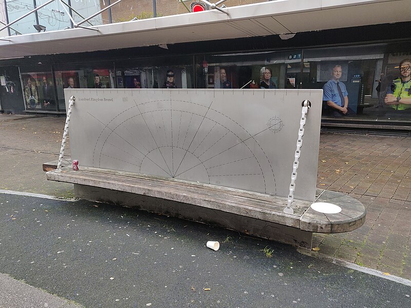 File:Arundel Street Precinct Bench by Pete Codling 5.jpg