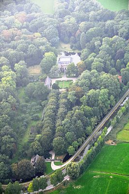 Huis te Linschoten met park