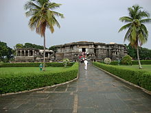 Hoysaleshwara temple in Monsoon.JPG