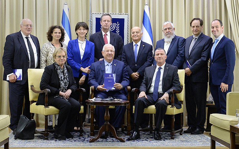 File:Reuven Rivlin receives the report of the Public Committee to Examine the Elections Law, November 2017 (7373).jpg