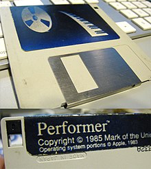 Description de l'image Mac Performer1985.jpg.