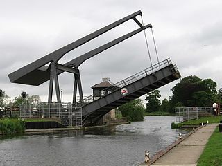 Pont codi yn Barnby Dun, rhwng Doncaster a Stainforth