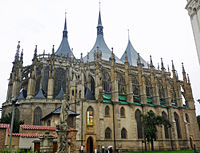 Kutná Hora (Kuttenberg): Historisches Stadtzentrum mit Barbarakirche und Marienkathedrale in Sedlec (Sedletz)