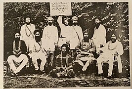 Master Tara Singh (second from the left in the row of chairs) with some Akali leaders after their release from jail in September 1926.jpg