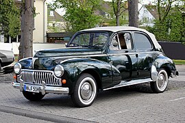 Peugeot 203 Berline découvrable, front and left side