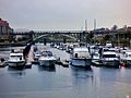 Puerto deportivo y puente de la Barca