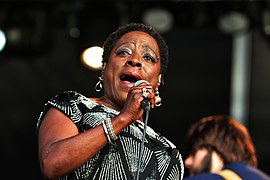 Sharon Jones (19801175328).jpg