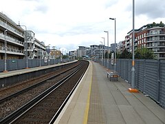 Imperial Wharf stn in 2024 09.jpg