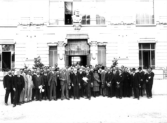 Volta Physics Conference at Como, Italy 1927.png