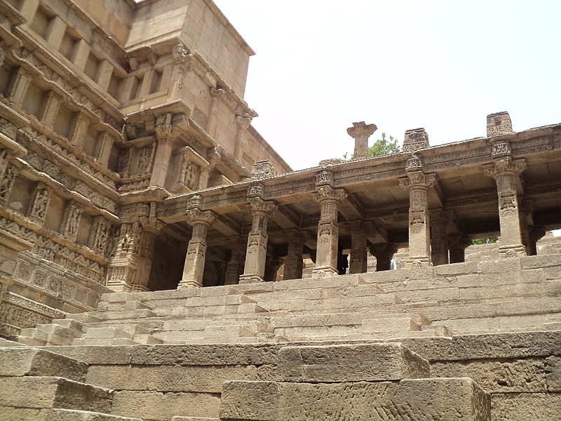 File:Rani Ki Vav Upper Side.JPG