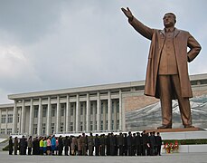 Estatua de Kim Il-sung en Mansudae