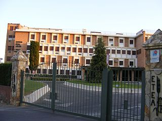 Español: Facultad de Económicas y Empresariales ETEA (Universidad Loyola.