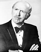 Jack Albertson posing for "The Poseidon Adventure" (1972) photoshoot.jpg