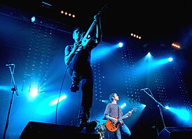 Franz Ferdinand на выступлении в 2006 году.