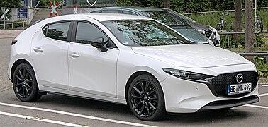 Mazda3 (BP) X - right front view