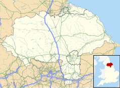 Mapa konturowa North Yorkshire, blisko górnej krawiędzi nieco na prawo znajduje się punkt z opisem „Redcar”