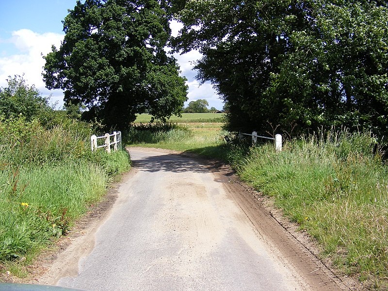 File:Bridge over the Stream in Forwater Road - geograph.org.uk - 2494588.jpg