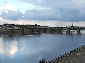 Die Loire in Blois.