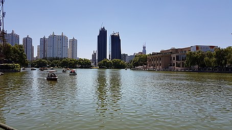 Tours de Chaoyang Park Mixed-use. Beijing. Livrées en 2017 Ma Yansong.