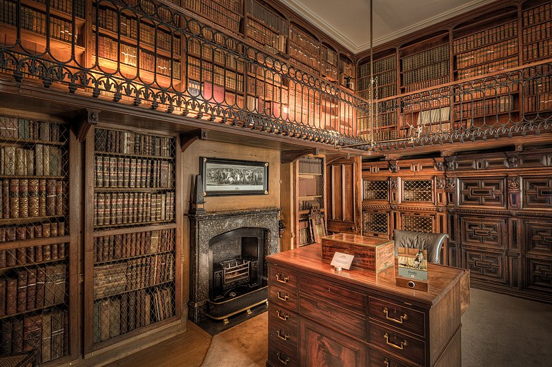 File:Abbotsford House Study Room.jpg