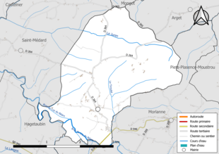 Carte en couleur présentant le réseau hydrographique de la commune