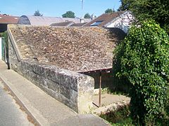 Lavoir, rue de l'Aubette.