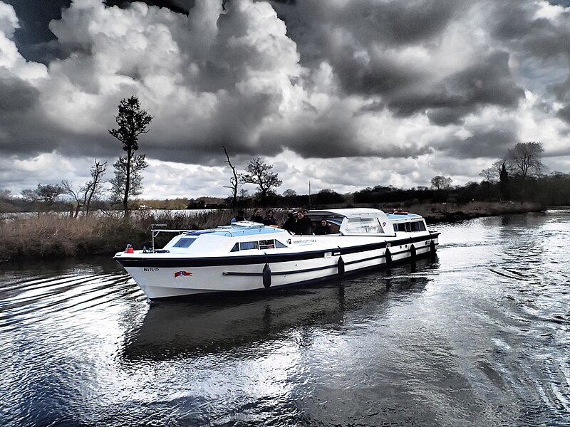 File:Norfolk Broads - panoramio.jpg